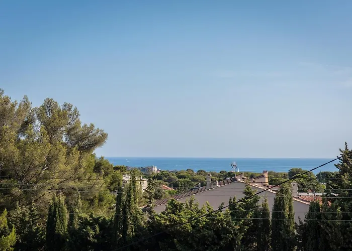 Le Spot -t2-clim Parking 900m